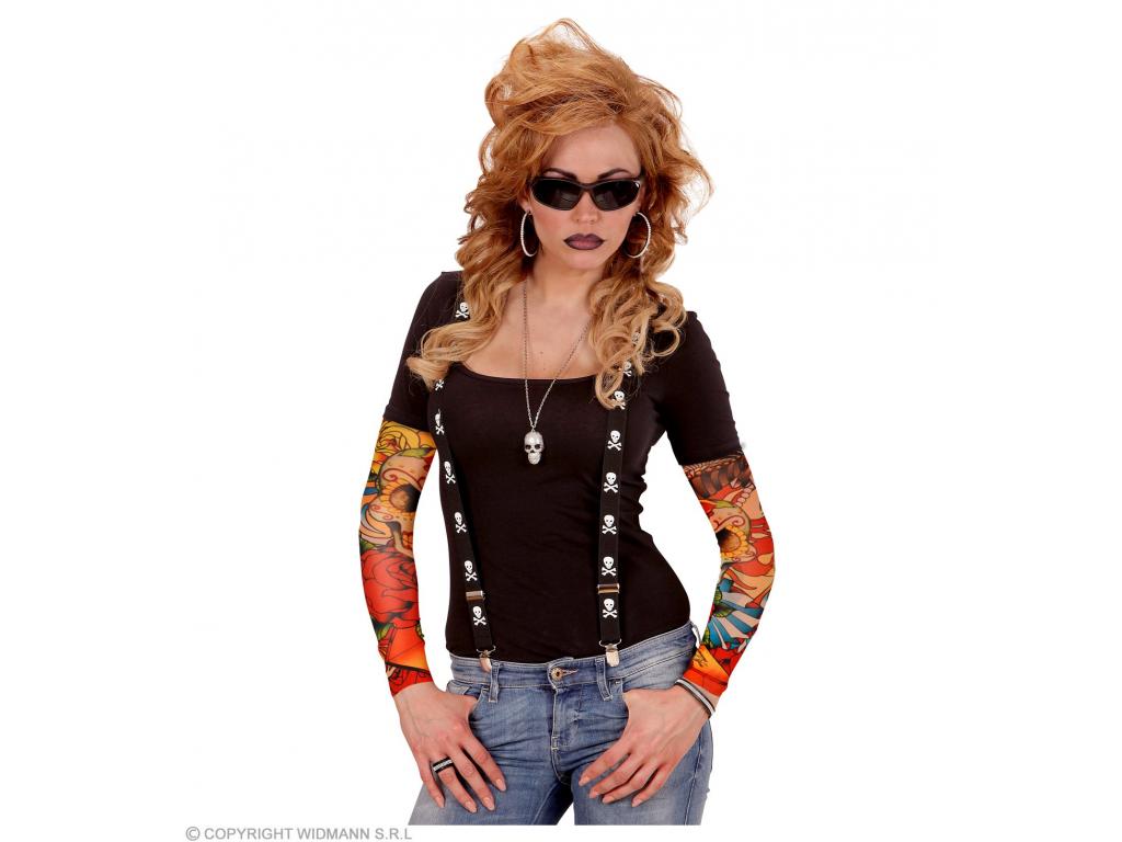 Tetovált kar - koponya rózsákkal