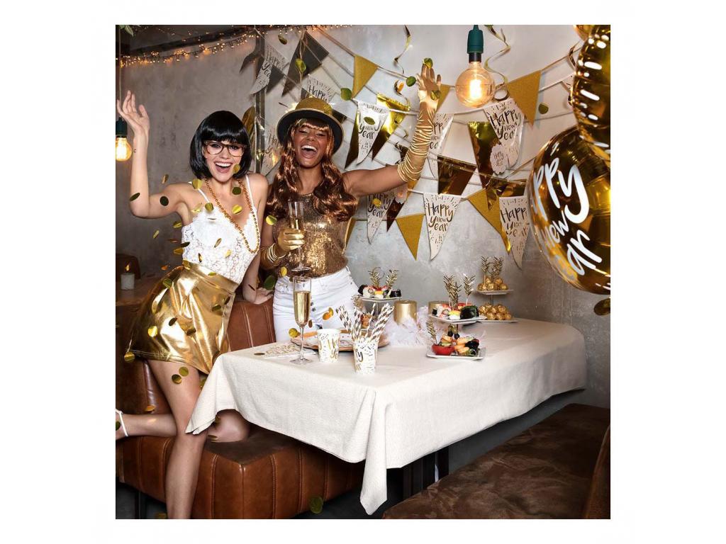 Csillogó aranyszínű kalap