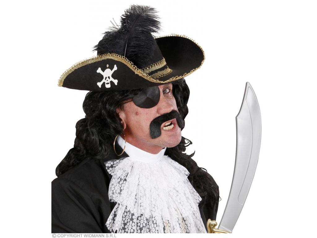 Kalóz kalap tollal és koponyával